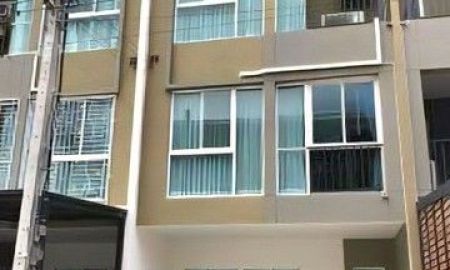 ให้เช่าทาวน์เฮาส์ - ให้เช่าทาวน์โฮม3ชั้น 25ตรว. อยู่ถนน รามอินทรา127 ใกล้บิ๊กซีสุวินทวงศ์ ทางออกไปฉะเชิงเทราได้