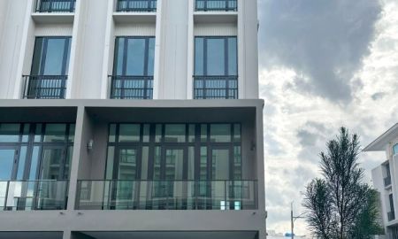 ให้เช่าบ้าน - ให้เช่าบ้าน4 ชั้นโครงการ : พาทิโอรัชโยธิน Modern luxury town house ใกล้บีทีเอสรัชโยธิน