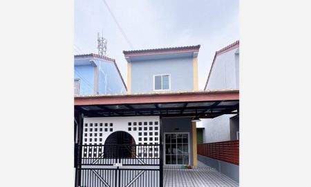 ขายบ้าน - บ้านอมรทรัพย์ อยู่วิทยา 18 เขตหนองจอก บ้านสวยรีโนเวทใหม่ 2 ชั้น 30.5 ตร.วา 4 นอน 3 น้ำ จอดรถ 2 คัน