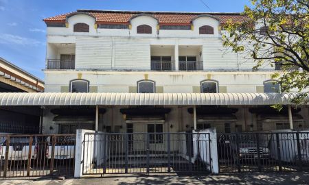 ขายบ้าน - ขายบ้านใกล้รถไฟฟ้า 5 นาทีถึงโรบินสัน สมุทรปราการ ติดถนนแพรกษา จอดรถได้ 3 คัน