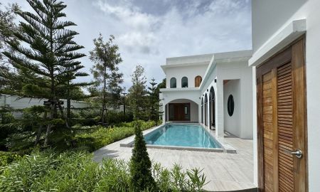 ขายบ้าน - บ้านเดี่ยวพร้อมสระว่ายน้ำ (พูลวิลล่า) ออกแบบในสไตล์โมเดิร์นมินิมอล