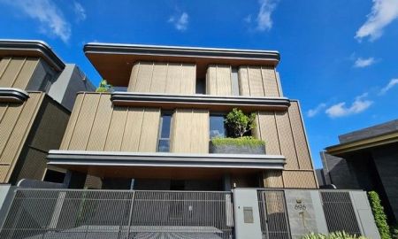 บ้าน - ให้เช่า-ขายบ้านเดี่ยว 3 ชั้น 4 ห้องนอน Bugaan บูก้าน พระราม9-เหม่งจ๋าย มีลิฟท์สระว่ายน้ำส่วนตัว วิวสวนขนาดใหญ่ เฟอร์พร้อมอยู่ ที่สุดของความ Private