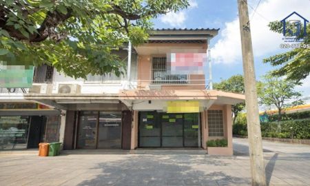 ขายอาคารพาณิชย์ / สำนักงาน - ขายอาคารพาณิชย์ 2.5 ชั้น หลังมุม ติดถนนเจริญนคร ใกล้BTS วงเวียนใหญ่ ทำเลค้าขาย