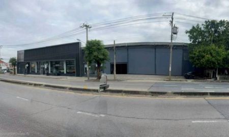 ขายที่ดิน - ขายที่ดินแปลงสวย 688 ตร.ว. แถมโชว์รูม บนถนนพิบูลสงคราม โอกาสทองสำหรับนักลงทุน