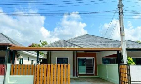 ให้เช่าบ้าน - พร้อมเฟอร์ฯ 40 ตร.วา. ถ.สุขุมวิท ต.เนินพระ วัดโขดหิน 2.1กม. ให้เช่าบ้าน 3นอน เมืองระยอง162 ตร.ม. 3 นอน 2 น้ำ รร.เซนต์โยเซฟระยอง 2.5 กม.