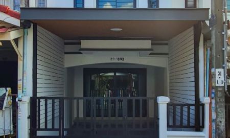 ขายบ้าน - ขาย ทาวน์เฮ้าส์2ชั้น เดินทางง่าย ใกล้สิ่งอำนวยความสะดวกครบ มบ.เคซีรามอินทรา1 ถ.หทัยราษฎร์39 มีนบุรี รีโนเวทใหม่ พร้อมอยู่