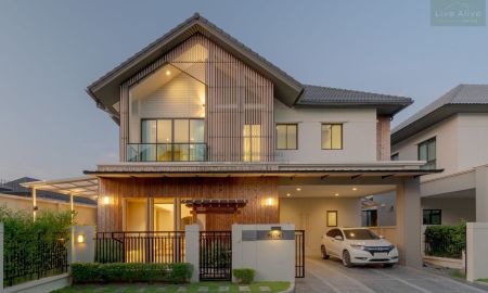 ขายบ้าน - ขายบ้านเดี่ยวหรูตกแต่งสไตล์ญี่ปุ่น โครงการ Bangkok Boulevard Srinakarin Bangna จาก SC Asset บ้านมือหนึ่ง ไม่เคยเข้าอยู่ พร้อม Built in ครบทั้งหลัง