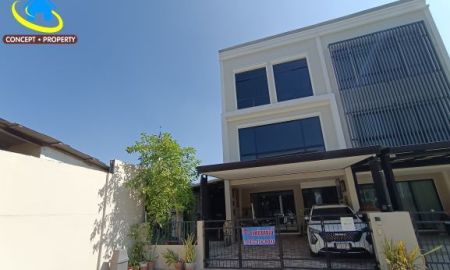 ขายทาวน์เฮาส์ - ขาย ทาวน์โฮม 3 ชั้น 32 ตารางวา โครงการคิว ไพร์ม สุขุมวิท 77 อ่อนนุช 46 หลังมุม พระโขนง