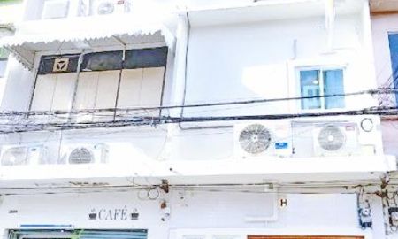 ให้เช่าอาคารพาณิชย์ / สำนักงาน - ตกแต่งพร้อมเฟอร์ฯครบ 4นอน ข้าวสาร 550ม. MRTสามยอด 1.57กม. เยาวราช 3 กม. ให้เช่าตึกแถวโฮสเทล 3 ชั้น 24 ตร.วา. 290 ตร.ม. 5 น้ำ