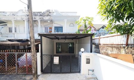 ขายทาวน์เฮาส์ - ขายราคาพิเศษ ทาวน์เฮ้าส์ 2 ชั้น ม.พรร่มเย็นวิลล่า ขนาด 20 ตร.ว. 3นอน 2น้ำ บ้านหลังริม น่าอยู่มาก ทำเลดี วัสดุพรีเมี่ยม [ลำลูกกา11-เสมาฟ้าคราม]