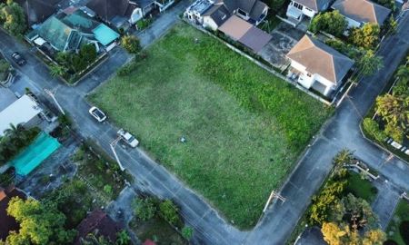 ให้เช่าที่ดิน - ให้เช่าที่ดินสี่เหลี่ยมผืนผ้าสวยติดถนนสองด้านใกล้มีโชคพลาซ่า สามารถเข้าออกได้ 2 ทาง เข้าจากถนนเส้นหลักเพียง 300 เมตร