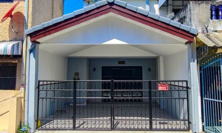 ขายบ้าน - ขาย ทาวน์เฮ้าส์ 2ชั้น ย่านหทัยราษฎร์ มบ.ร่มทิพย์ ถ.หทัยราษฎร์33 เดินทางง่าย ใกล้สิ่งอำนวยความสะดวกครบ รีโนเวทใหม่ พร้อมอยู่