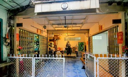 ขายอาคารพาณิชย์ / สำนักงาน - ขายอาคารพาณิชย์ ซ.สาทร 11 ใกล้ BTS เซนต์หลุยส์