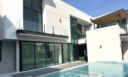 ขายบ้าน - ขายบ้านเดี่ยว Luxury Pool Villa หลังมุม 182 ตรว. The Master เอกมัย รามอินทรา ซอยรามอินทรา 39 บ้านใหม่มือ 1 ใกล้ Central East Ville