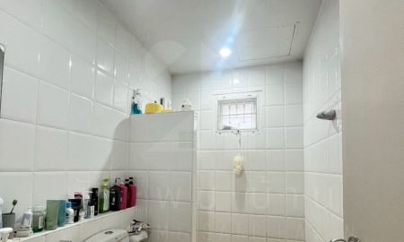 ขายทาวน์เฮาส์ - ขายบ้าน 2 ชั้น หมู่บ้านถาวรวิลล่า ลำลูกกาคลอง 3 ใกล้ BTS คูคต ราคา 2.5 ล้าน