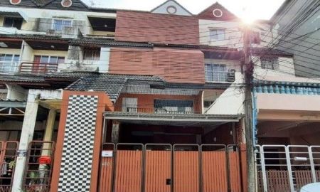 ให้เช่าทาวน์เฮาส์ - ทาวน์เฮ้าส์4ชั้น 31.5ว. 5นอน4น้ำ ให้เช่า35,000บ.หรือขาย6.95ลบ. หมู่บ้าน วราธรวิลล์ พัฒนาการ44 เขตแขวงสวนหลวง กทม. กรุงเทพ