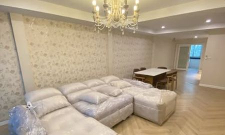 ให้เช่าทาวน์เฮาส์ - ให้เช่าทาวน์โฮม 5ชั้น รีโนเวทใหม่ ทำเลทอง ซอยเกษมสันต์ เพียง 300 เมตร จาก BTS สนามกีฬาฯ เหมาะทำคลินิก ออฟฟิศ AirBnB