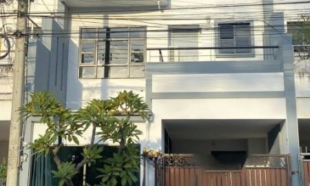 ให้เช่าทาวน์เฮาส์ - ให้เช่า Home Officeซอยลาซาล77 (บางนา)4 ห้องนอน+แอร์, 1ห้องรับแขก+แอร์, 5ห้องน้ำ,