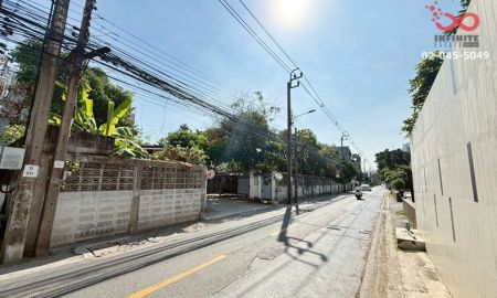 ขายบ้าน - ขายบ้านเดี่ยว 183 ตร.วา รัชดาภิเษก 32 ใกล้ MRT ทำเลทอง เหมาะทำธุรกิจ/โฮมออฟฟิศ