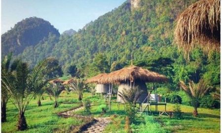 ขายที่ดิน - ขายที่ดิน36ไร่ 108ลบ.พร้อมกิจการรีสอร์ท คาเฟ่ น้ำพุร้อน สาธารณูปโภคครบ ติดถนนหลวง107 เชียงใหม่-ฝาง ต.ศรีดงเย็น อ.ไชยปราการ เชียงใหม่