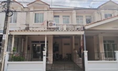 ขายทาวน์เฮาส์ - ทาวน์เฮ้าส์ รื่นฤดี 3 ติดถนนหทัยราษฎร์ ระหว่างซอยหทัยราษฎร์ 25 กับ 27 แขวง/เขตมีนบุรี กรุงเทพฯ ราคา 2,390,000 บาท