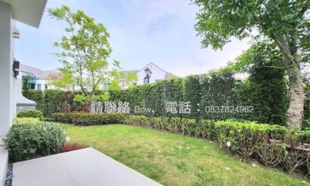 ให้เช่าบ้าน - ให้เช่าบ้านหรู 2 ชั้น พร้อมน้ำพุหน้าบ้าน บ้านหัวมุม ใกล้รถไฟฟ้าสายสีเหลือง สถานีศรีกรีฑา