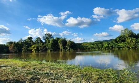 ขายที่ดิน - ขายที่ดินติดแม่น้ำแควน้อย เมืองกาญจนบุรี 17 ไร่ พร้อมบ้านริมน้ำสวยๆ พร้อมปลูกต้นทุเรียน และผลไม้อื่นๆ ไว้แล้ว ใกล้แหล่งชุมชน