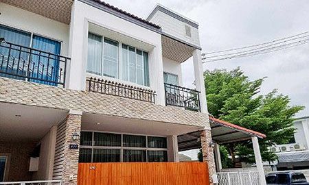 ขายทาวน์เฮาส์ - ขายทาวน์เฮ้าส์ หน้ากองบิน , ใกล้นิมมาน,มช. ตลาดต้นพะยอม ทำเลดีมาก