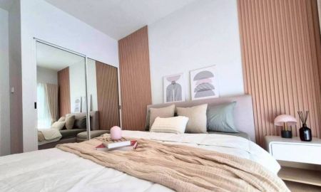 ขายคอนโด - คอนโด เอ สเปซ สุขุมวิท 77 ใกล้ MRT ศรีนุช 45.68 ตารางเมตร 1 นอน ชั้น1 วิวสระส่วนตัว ตึกF ตกแต่งครบ