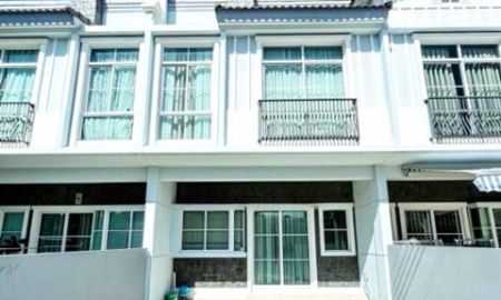 ให้เช่าทาวน์เฮาส์ - ให้เช่าทาวน์โฮมสุดหรู 2 ชั้น ม.รามคำแหง 2 500 ม. อินดี้ บางนา-รามคำแหง2 โลตัส บางนา-ตราด 1.2 กม.