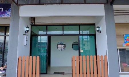 ให้เช่าอาคารพาณิชย์ / สำนักงาน - ม.เจ้าคุณทหารลาดกระบัง 3.8 กม. 2นอน หน้านิคม ตลาดนครฉลองกรุง500ม. ซ.ฉลองกรุง 24-35 อาคารพาณิชย์ 4ชั้น 23 ตร.วา.370 ตร.ม. ติดถนนใหญ่