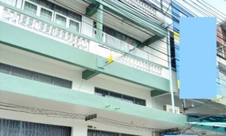 ให้เช่าอาคารพาณิชย์ / สำนักงาน - โพธิ์เสด็จ ตลาดสดหัวอิฐ 1.6 กม. วงเวียนน้ำพุ 2.4 กม. ศาลหลักเมืองนครศรีธรรมราช 2.3 กม. ให้เช่าอาคารพาณิชย์ 3.5 ชั้น