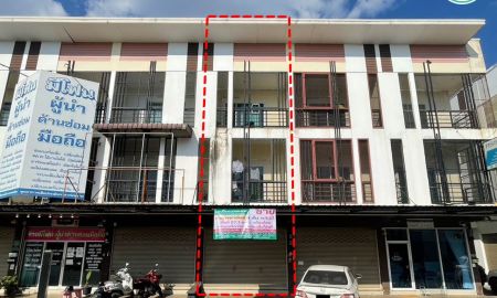 ขายอาคารพาณิชย์ / สำนักงาน - อาคารพาณิชย์กลางเมืองอุตรดิตถ์ เเหล่งทำเลธุรกิจ ราคาพิเศษ ห้ามพลาด