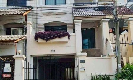 ให้เช่าทาวน์เฮาส์ - For Rent ทาวน์โฮม โฮมอ็อฟฟิศ 4 ชั้น ศรีนครินทร์42