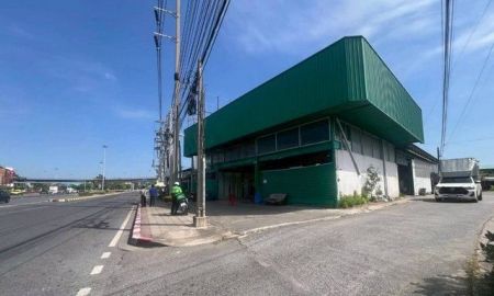 ให้เช่าโรงงาน / โกดัง - ให้เช่าโกดัง เสรีไทย ซอย 40 ขนาด 714 ตรม. ติดถนนใหญ่ เข้า ออกสะดวก ใกล้ mororway