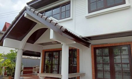 ให้เช่าบ้าน - ให้เช่า บ้านเดี่ยว 2 ชั้น ในซอยสุขุมวิท 54 บ้านว่าง 1 ก.พ. 2569