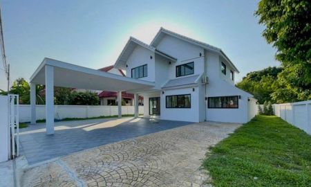 ให้เช่าอาคารพาณิชย์ / สำนักงาน - บ้านเช่าเหมาะเป็นโฮมออฟฟิศสำนักงาน มีที่จอดรถเยอะ สันทราย เชียงใหม่