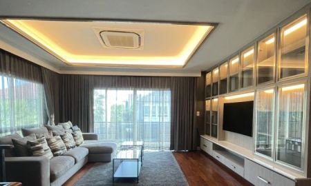 ขายบ้าน - ขายคฤหาสน์หรู แกรนด์บางกอกบูเลอวาร์ด พระราม 9-ศรีนครินทร์ แปลงสวย รั้วติดโรงเรียนนานาชาติเวลลิงตัน (Wellington College) เพียง 72 ยูนิต