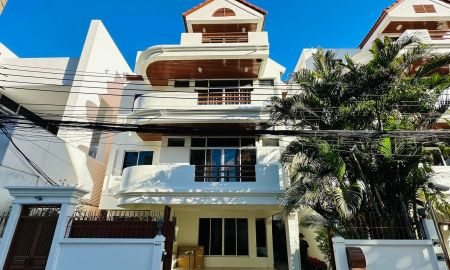 ให้เช่าบ้าน - ให้เช่า บ้านเดี่ยว 4ชั้น ใกล้เอ็มโพเรียม เทอมินอล21 อโศก สุขุมวิท31, BTS พร้อมพงษ์