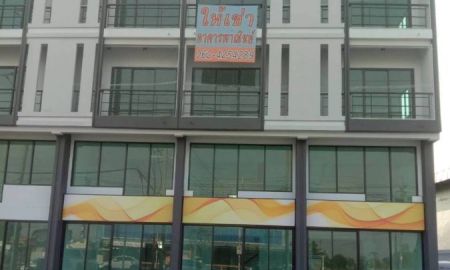 ให้เช่าทาวน์เฮาส์ - ให้เช่า ตึกแถวสร้างใหม่ ติดสามแยกหลัก ถนนนิมิตใหม่ตัดหทัยมิตร คลองสามวา