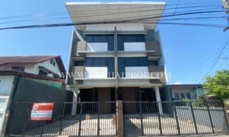 ขายทาวน์เฮาส์ - ทาวน์โฮมสร้างใหม่ 3 ชั้น ถ.ติวานนท์ 52 ท่าทราย เมืองนนทบุรี