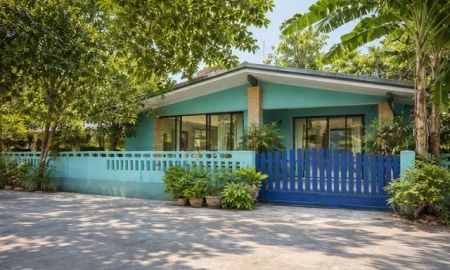 ให้เช่าบ้าน - รร.บดินทรเดชา 2 1.9 กม. ให้เช่าบ้านเดี่ยวชั้นครึ่ง 55 ตร.ว. 220 ตร.ม.สวนสยาม MRTรามอินทรา กม.8 2.6 กม. เฟอร์ฯ เครื่องใช้ไฟฟ้าครบ