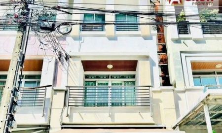 ให้เช่าทาวน์เฮาส์ - ให้เช่า บ้านกลางเมือง เดอะปารีส พระราม 9-รามคำแหง ทำเลดี ด้านหลังติดคลอง เฟอร์ฯครบ พร้อมอยู่