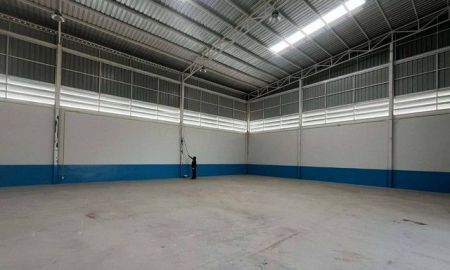 ให้เช่าโรงงาน / โกดัง - ให้เช่าโรงงานสร้างใหม่บางปลา 2 บางพลีใหญ่ 334 ตรว. 500 ตรม. ออฟฟิศ 2 ชั้น มีห้องน้ำ 3 ห้อง ไฟฟ้า 3เฟส