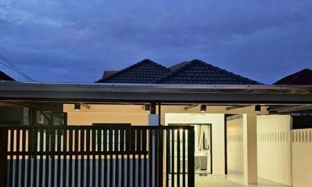 ขายบ้าน - ขายบ้านเดี่ยวชั้นเดียว โซนพัทยา ซอยเนินพลับหวาน รีโนเวทใหม่ พร้อมอยู่