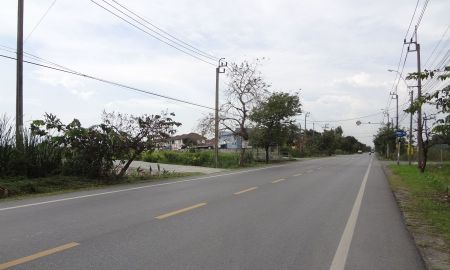 ขายที่ดิน - ขายที่ดินติดถนนร่วมพัฒนาหนองจอกพื้นที่7ไร่ใกล้ขนส่งพื้นที่4ออกแยกอยู่วิทยาถนนสุวินทวงศ์กม.43,หลวงแพ่งลาดกระบังได้เหมาะทำปั๊มน้ำมัน,โกดัง,โครงการจัดสรร