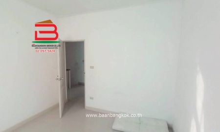 ขายทาวน์เฮาส์ - ทาวน์เฮาส์ หมู่บ้านประภาทรัพย์ 4 (ใกล้ห้างแฟชั่นไอส์แลนด์) เนื้อที่ 21 ตรว. แขวงบางชัน เขตคลองสามวา