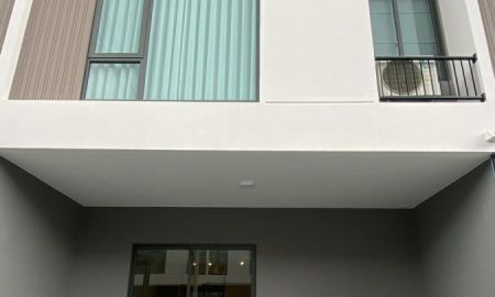 ให้เช่าทาวน์เฮาส์ - ให้เช่าทาวน์โฮม Pleno สุขุมวิท-บางนา 3พร้อมเฟอร์นิเจอร์ + เครื่องใช้ไฟฟ้าครบ เข้าอยู่ได้ทันที