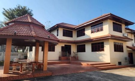 ให้เช่าบ้าน - ให้เช่าบ้านเดี่ยว 2ชั้น 1ไร่กว่าๆๆพื้นที่รอบบ้านเยอะบรรยากาสดี 3 ห้องนอน 3 ห้องน้ำถนนพัทยา