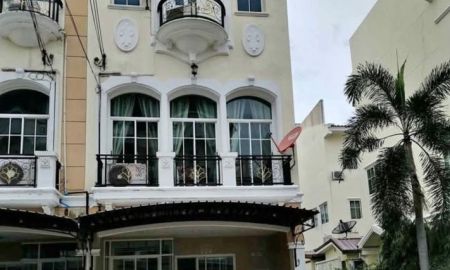 ให้เช่าทาวน์เฮาส์ - ให้เช่า ทาวน์โฮม โครงการ เดอะ เมโทร พระรามเก้า ใกล้ ม.นานาชาติแสตมฟอร์ด ใกล้สนามบินสุวรรณภูมิ ราคา 26,000 บาท/เดือน